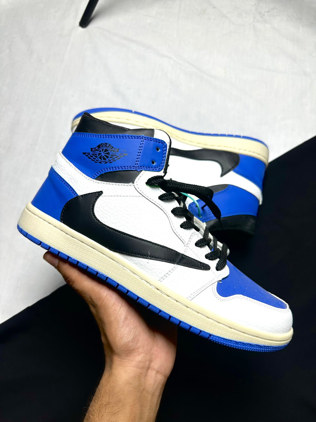 NIKE AIR JORDAN TRAVIS SCOTT(BLUE)