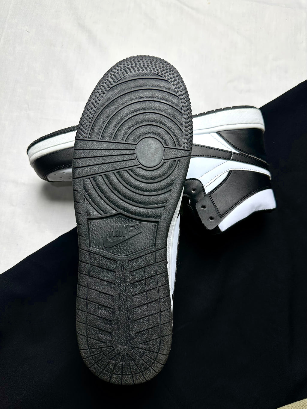 NIKE AIR JORDAN HIGH(BLACK)