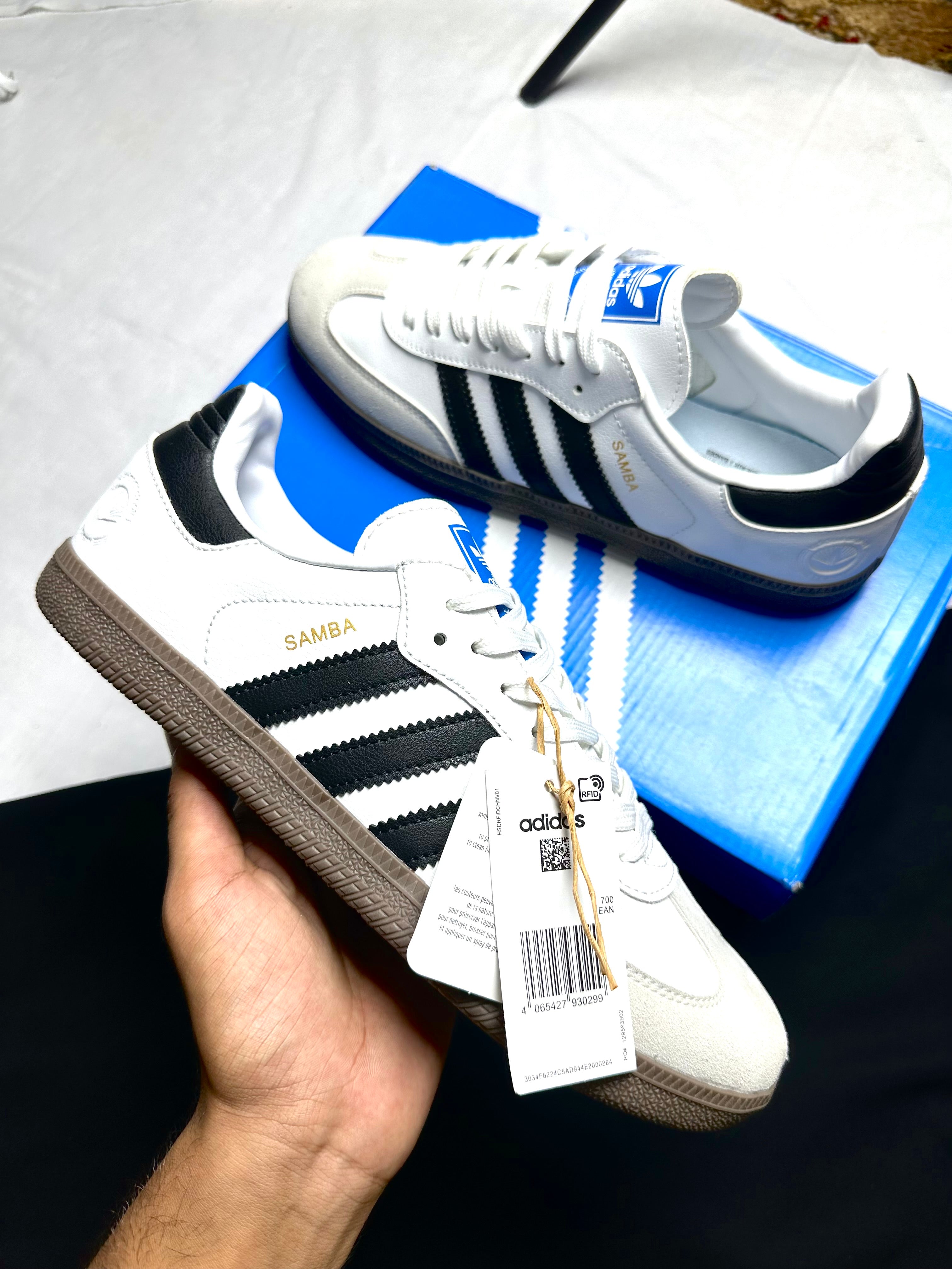 SAMBA-WHITE BLACK GUM